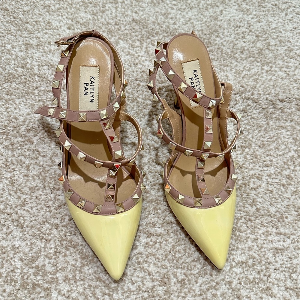Studded Pointed-Toe Yellow High Heels - Picture 3 of 7